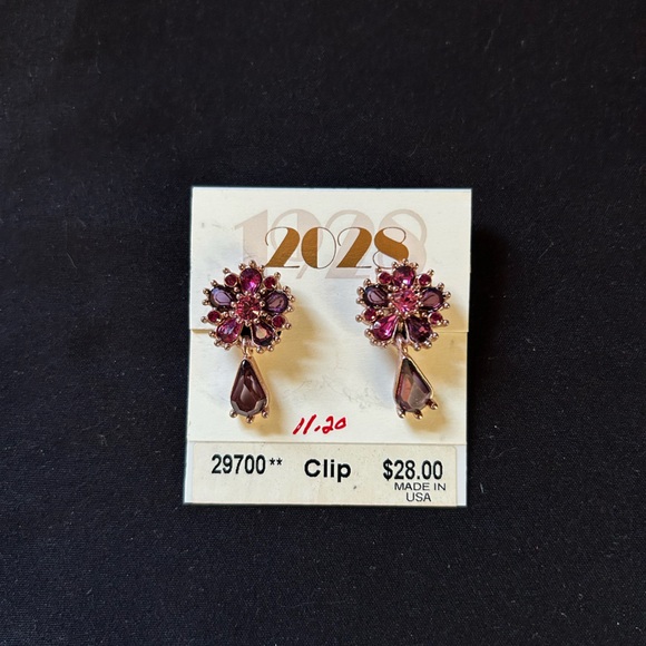 Floral Crystal Necklace and Earring Set (114) - Picture 4 of 5